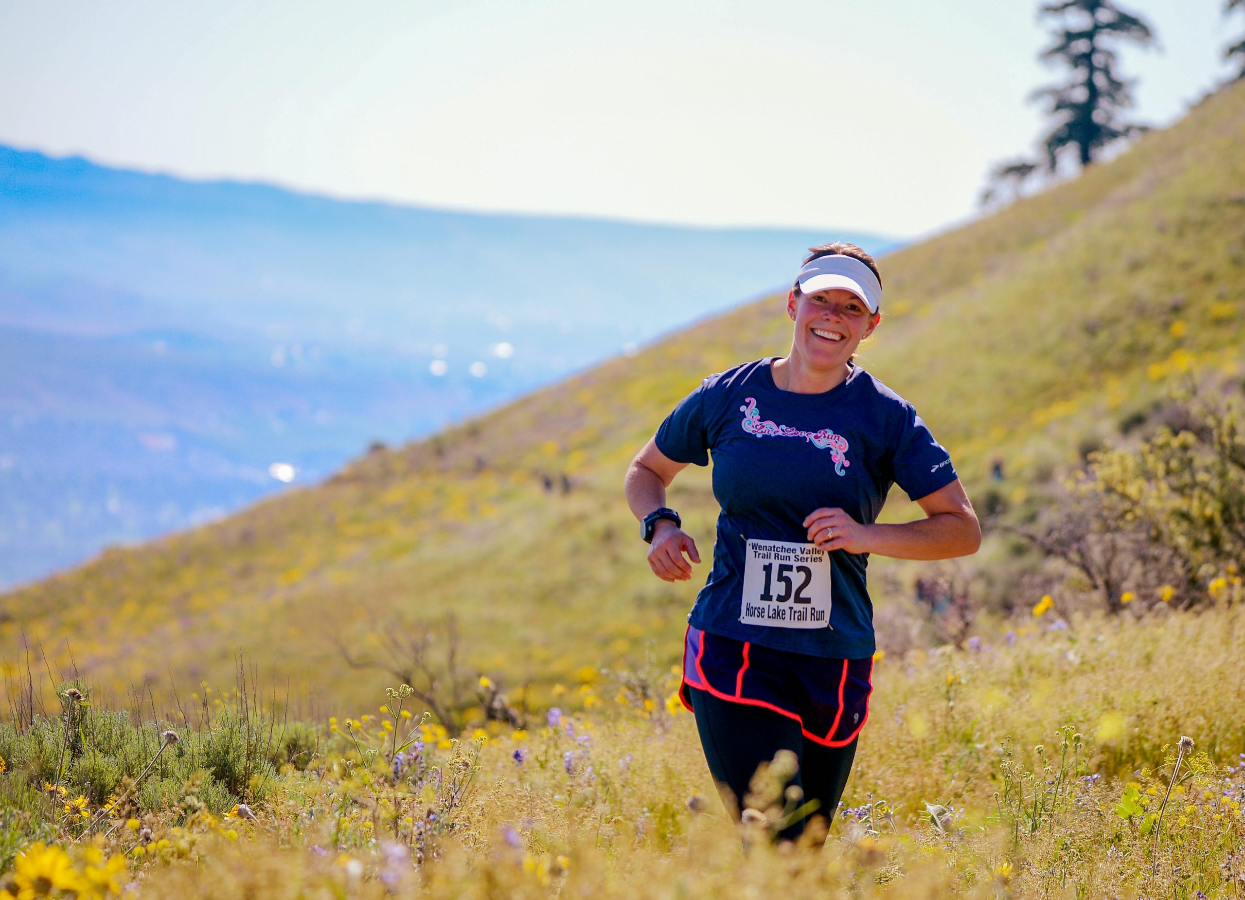 TRAIL RUNNING