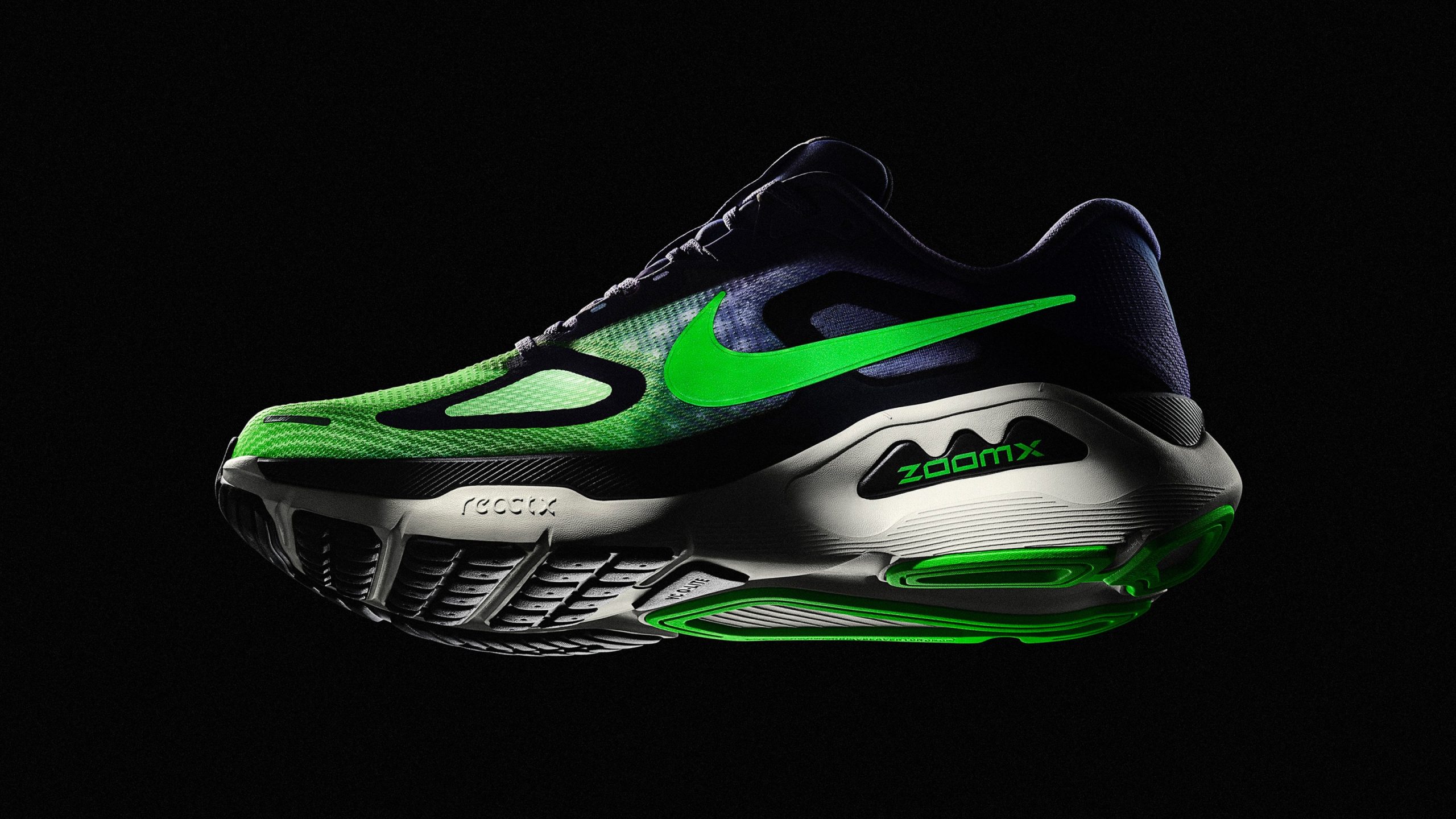 Nike Structure Plus vista lateral