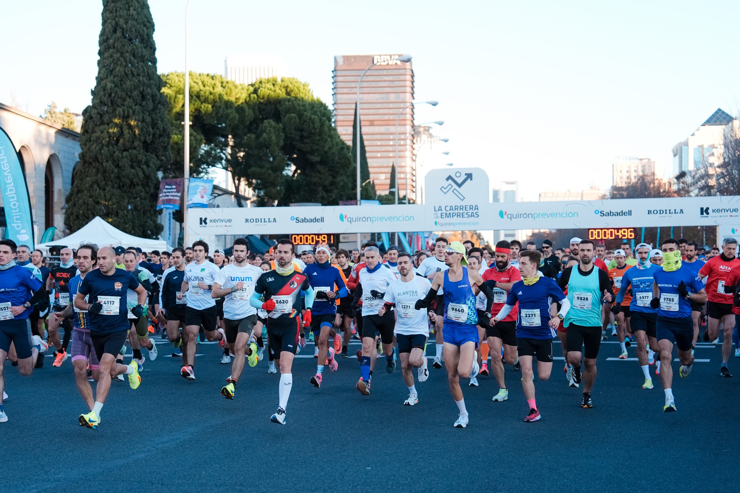 Salida de Quirónprevención La Carrera de las Empresas en el Paseo de la Castellana (Madrid)